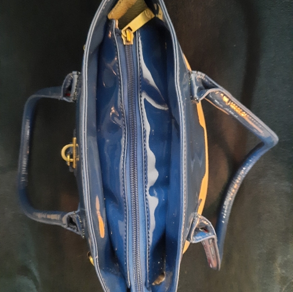 Purse - Picture 5 of 6